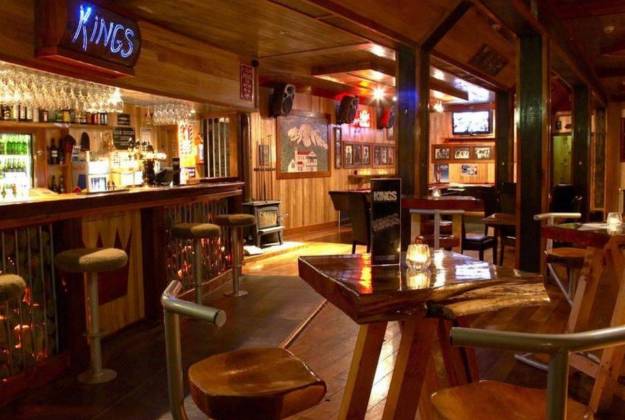 Bar & Restaurant